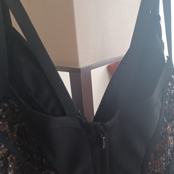 BODYCON - Picture 8 of 13